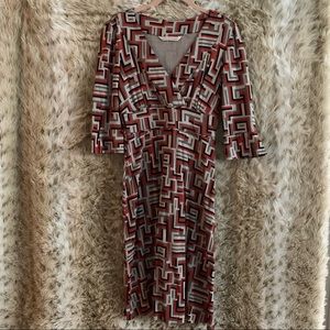 Vintage DVF dress. Slim fit. Red, navy, grey